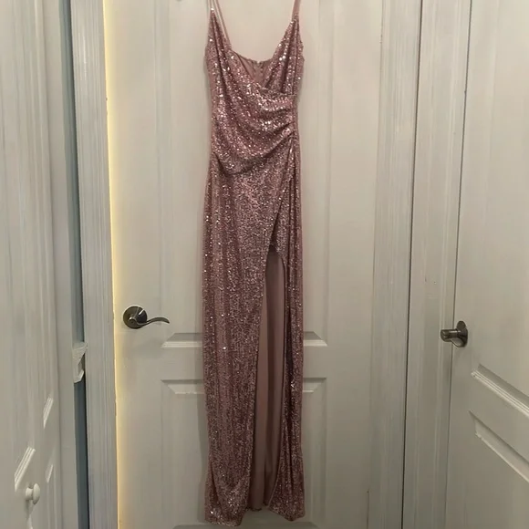 windsor prom dresses Scoop Neck Mermaid Beaded Long Prom Dress With Bow main image 0